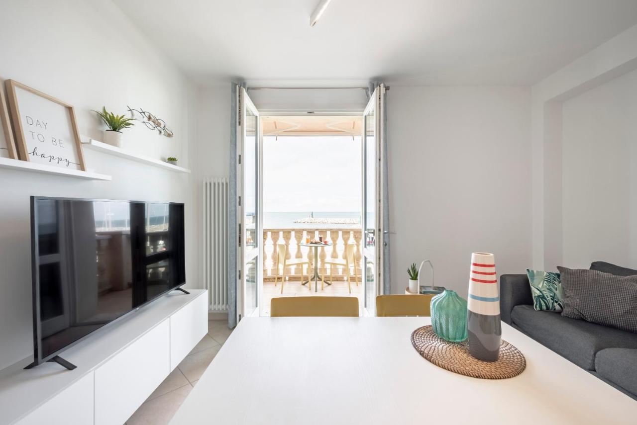 סן וינצ'נזו Sea View Apartment מראה חיצוני תמונה